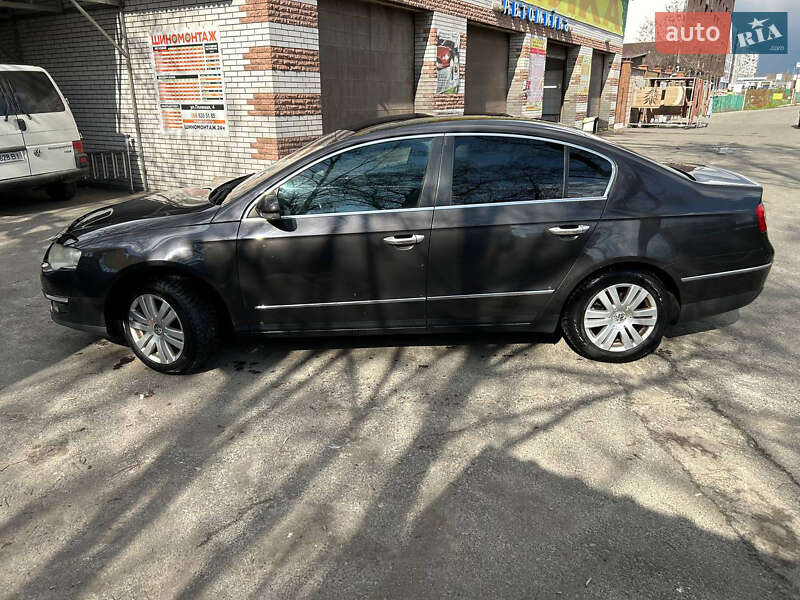 Седан Volkswagen Passat 2008 в Киеве