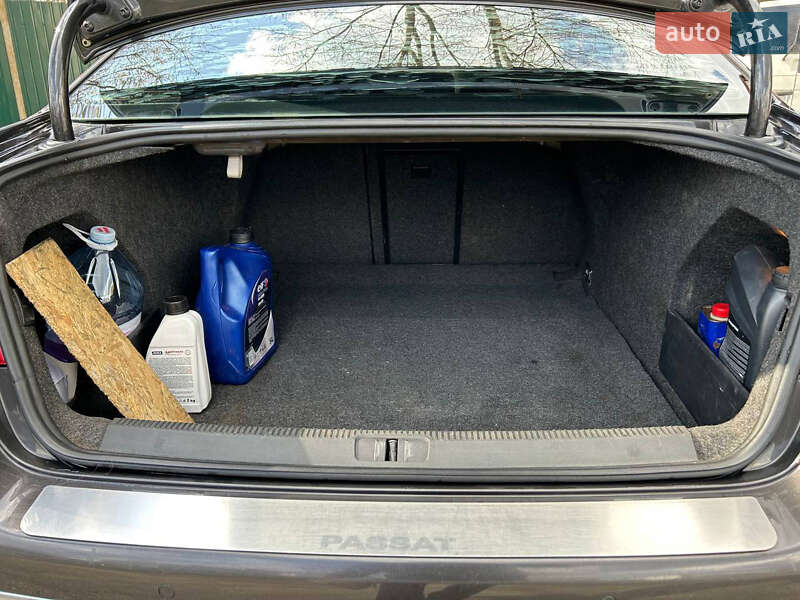 Седан Volkswagen Passat 2008 в Киеве