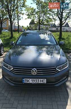 Универсал Volkswagen Passat 2017 в Ровно