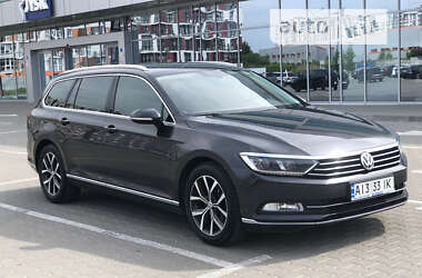 Универсал Volkswagen Passat 2017 в Киеве