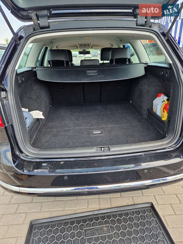Универсал Volkswagen Passat 2012 в Дубно