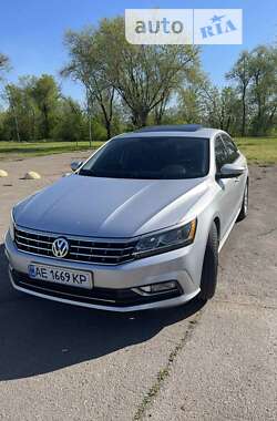 Седан Volkswagen Passat 2016 в Кривому Розі