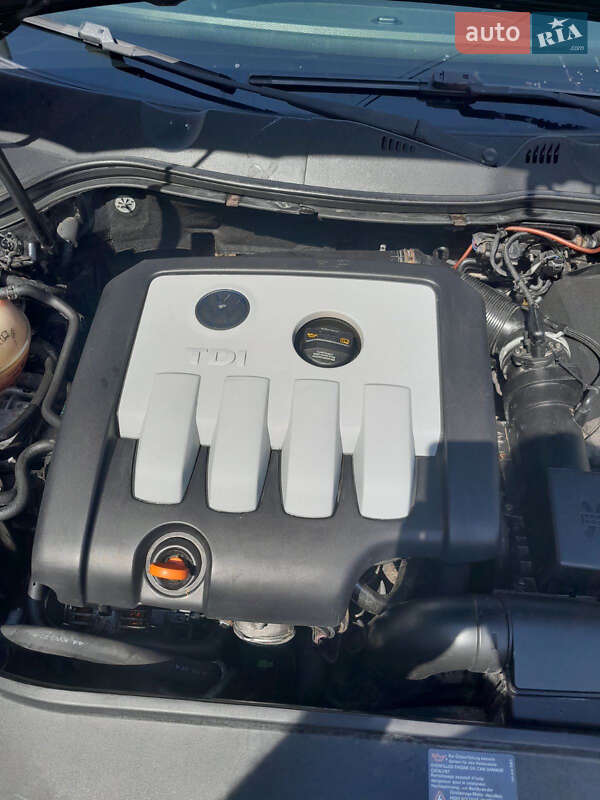 Універсал Volkswagen Passat 2007 в Чернівцях