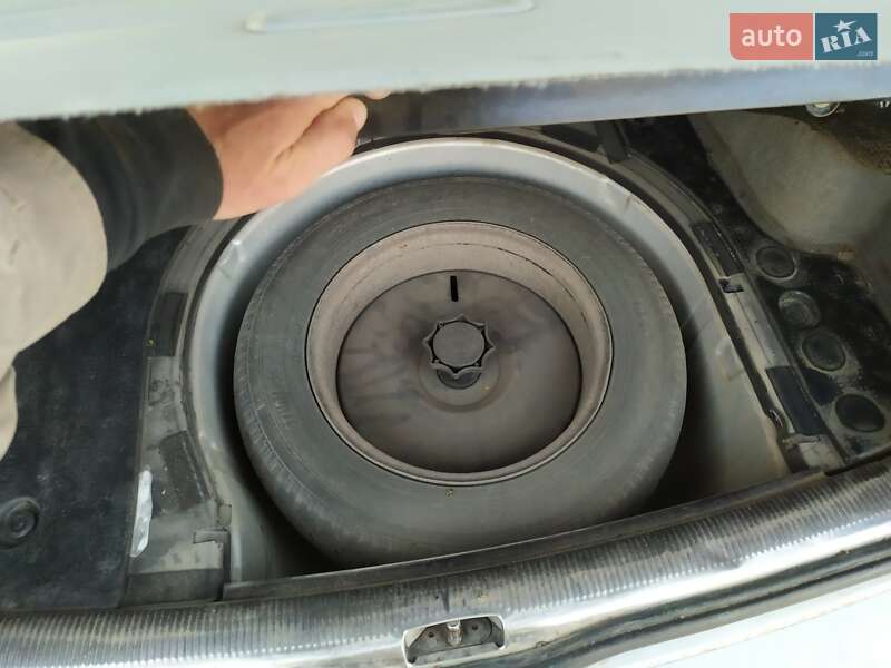 Универсал Volkswagen Passat 2000 в Ладыжине