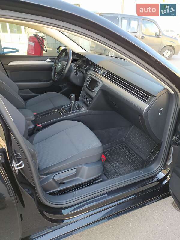 Универсал Volkswagen Passat 2015 в Ахтырке