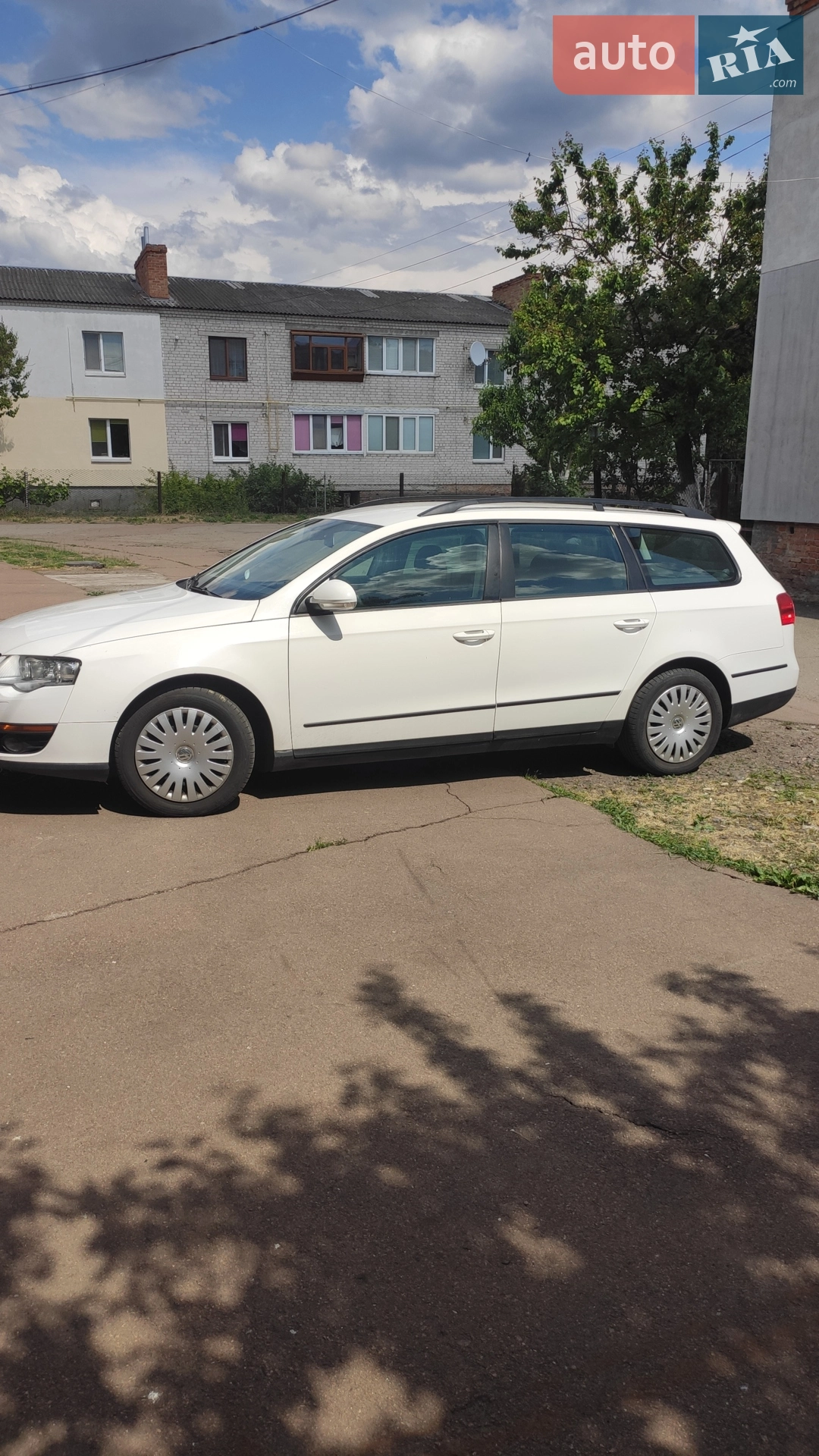 2010 Volkswagen Passat - мініатюра 31