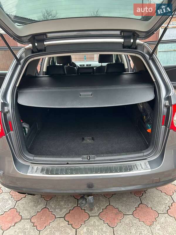 Універсал Volkswagen Passat 2006 в Харкові