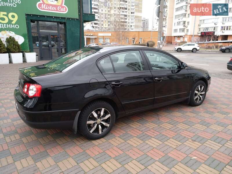 Седан Volkswagen Passat 2008 в Киеве