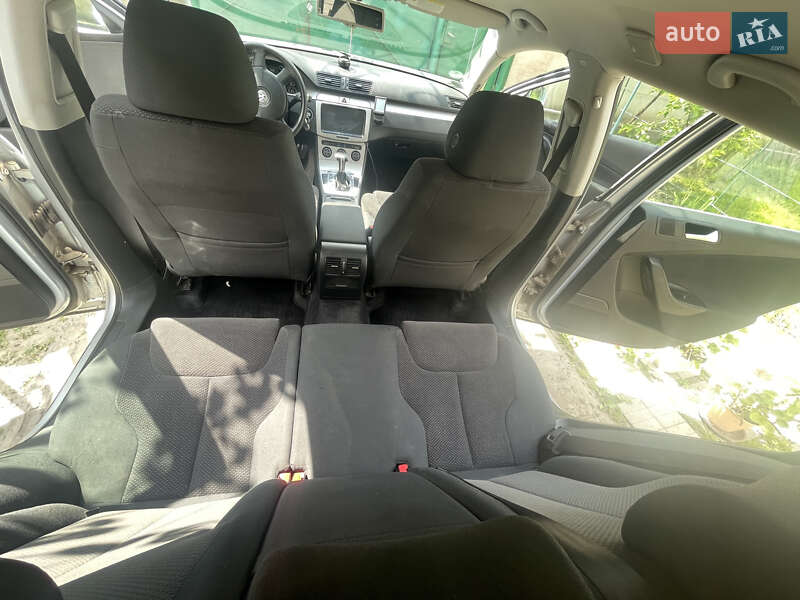 Универсал Volkswagen Passat 2009 в Полтаве