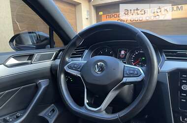 Седан Volkswagen Passat 2020 в 
