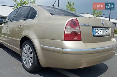 Седан Volkswagen Passat 2001 в Мукачевому