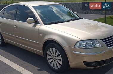 Седан Volkswagen Passat 2001 в Мукачевому