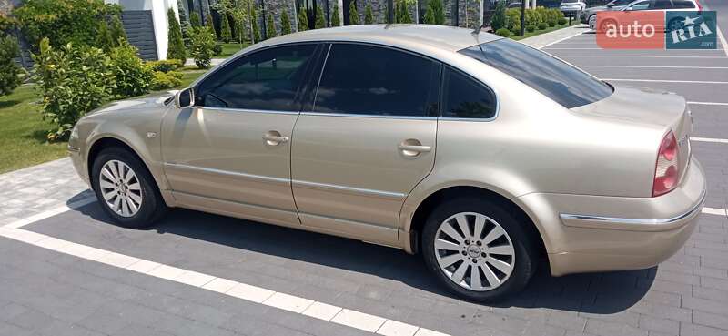 Седан Volkswagen Passat 2001 в Мукачево
