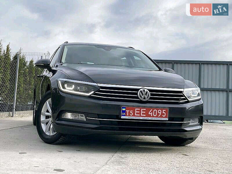 Универсал Volkswagen Passat 2017 в Бориславе