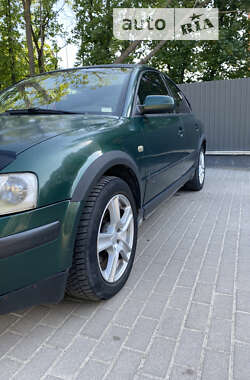 Седан Volkswagen Passat 1998 в Тернополе