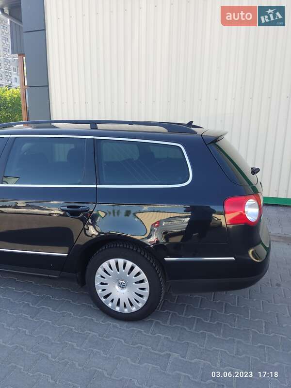 Универсал Volkswagen Passat 2010 в Хмельницком