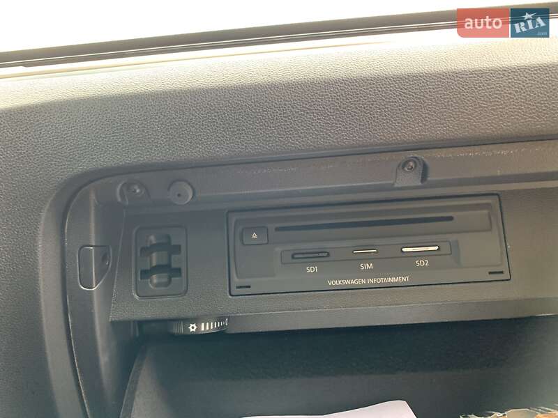 Універсал Volkswagen Passat 2015 в Львові