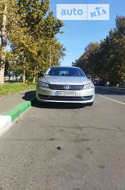 Седан Volkswagen Passat 2012 в Черноморске