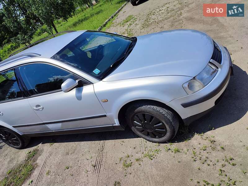 Універсал Volkswagen Passat 1998 в Івано-Франківську