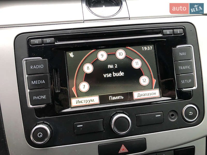 Универсал Volkswagen Passat 2014 в Золочеве