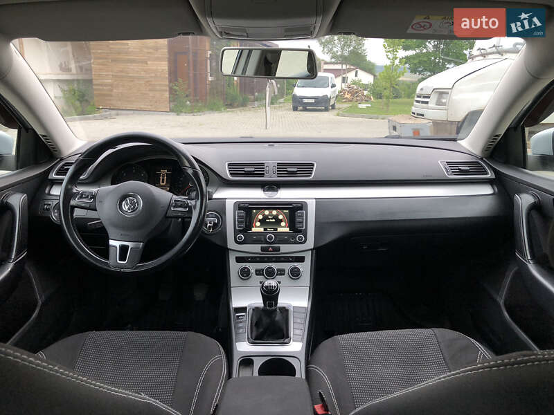 Универсал Volkswagen Passat 2014 в Золочеве