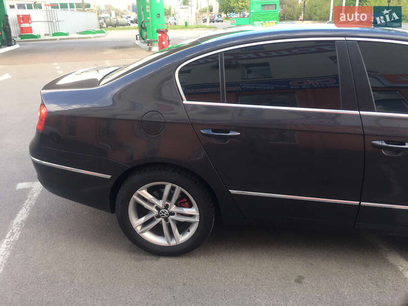 Седан Volkswagen Passat 2005 в Вінниці