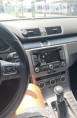 Универсал Volkswagen Passat 2013 в 