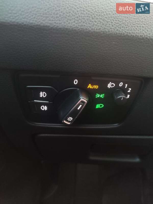 Універсал Volkswagen Passat 2017 в Тернополі