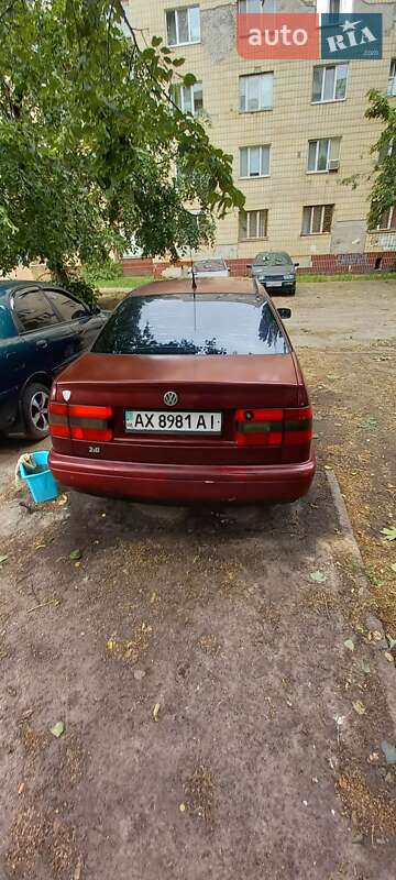Седан Volkswagen Passat 1996 в Киеве