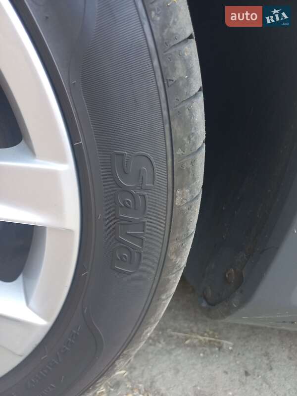 Універсал Volkswagen Passat 2013 в Одесі