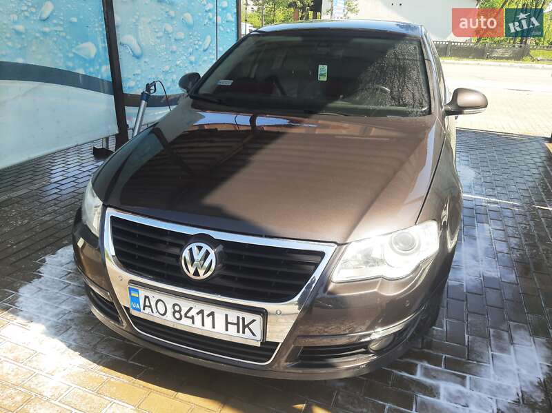 Седан Volkswagen Passat 2010 в Межгорье