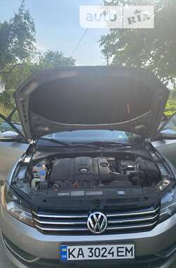 Седан Volkswagen Passat 2013 в Фастове