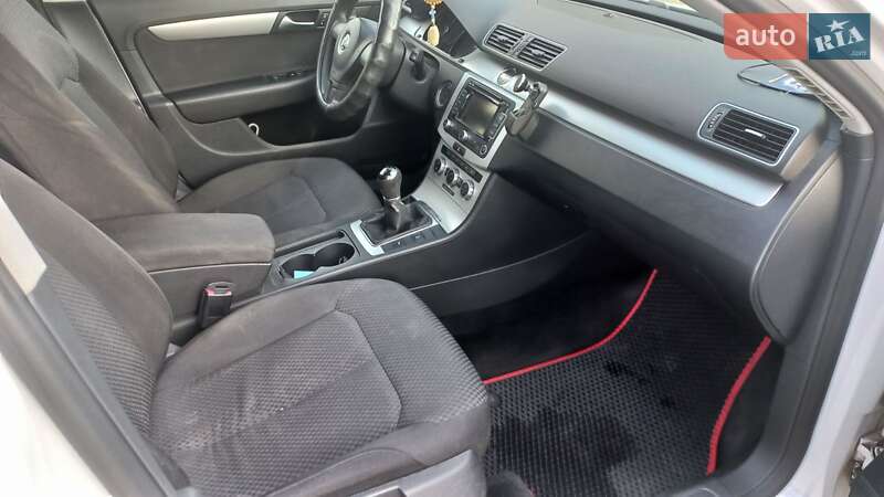 Универсал Volkswagen Passat 2013 в Шепетовке