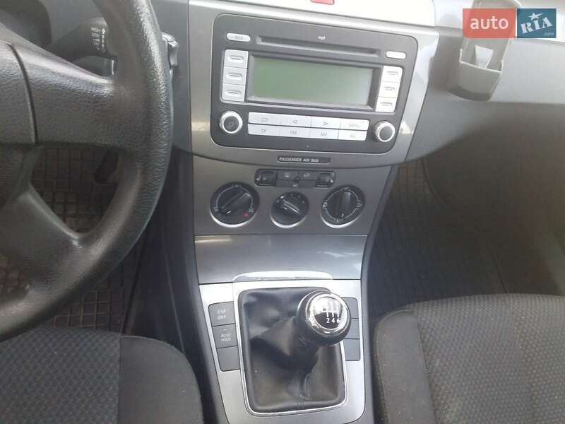 Універсал Volkswagen Passat 2007 в Сумах