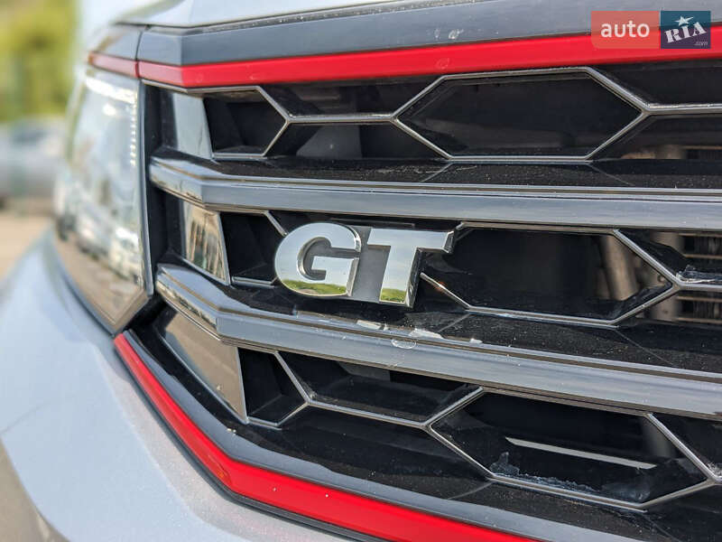 Седан Volkswagen Passat 2018 в Одессе