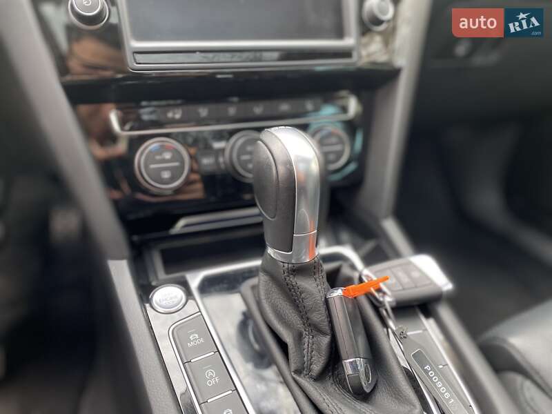 Універсал Volkswagen Passat 2015 в Бершаді