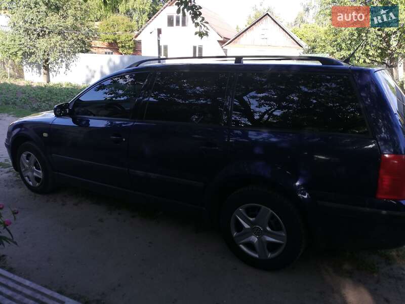 Универсал Volkswagen Passat 2000 в Полонном