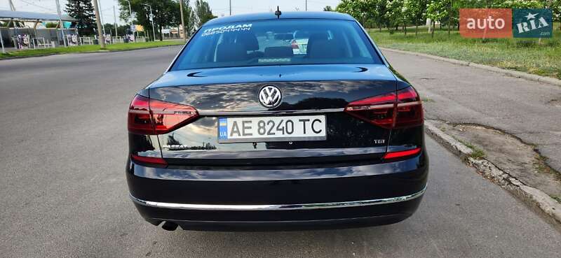 Седан Volkswagen Passat 2016 в Дніпрі
