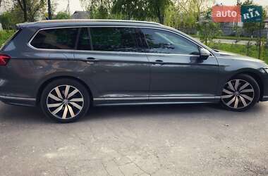 Универсал Volkswagen Passat 2015 в 