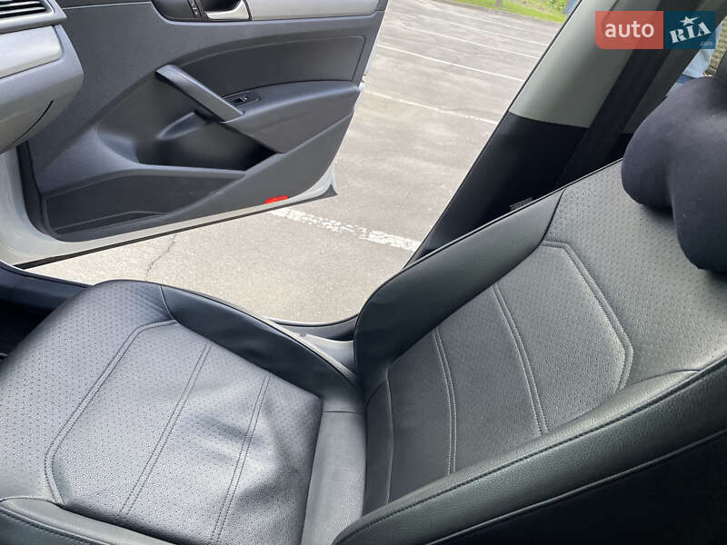 Седан Volkswagen Passat 2013 в Маньковке