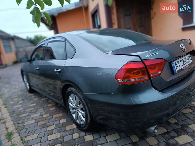 Седан Volkswagen Passat 2014 в Ивано-Франковске