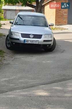Седан Volkswagen Passat 2002 в Виннице