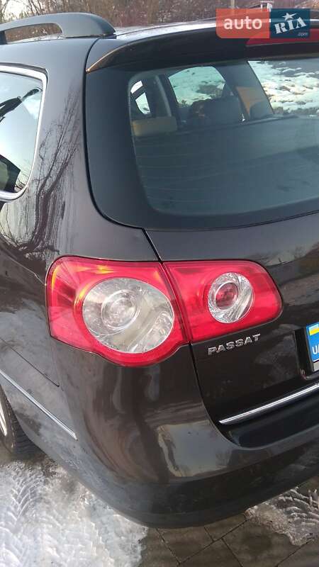 Універсал Volkswagen Passat 2010 в Іршаві