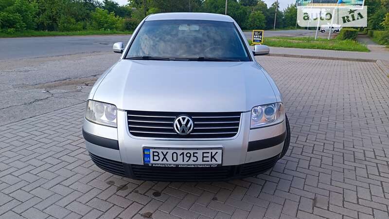 Седан Volkswagen Passat 2001 в Красилові