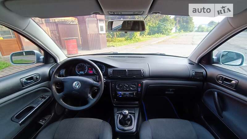 Седан Volkswagen Passat 2001 в Красилові