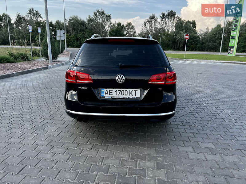 Универсал Volkswagen Passat 2011 в Днепре