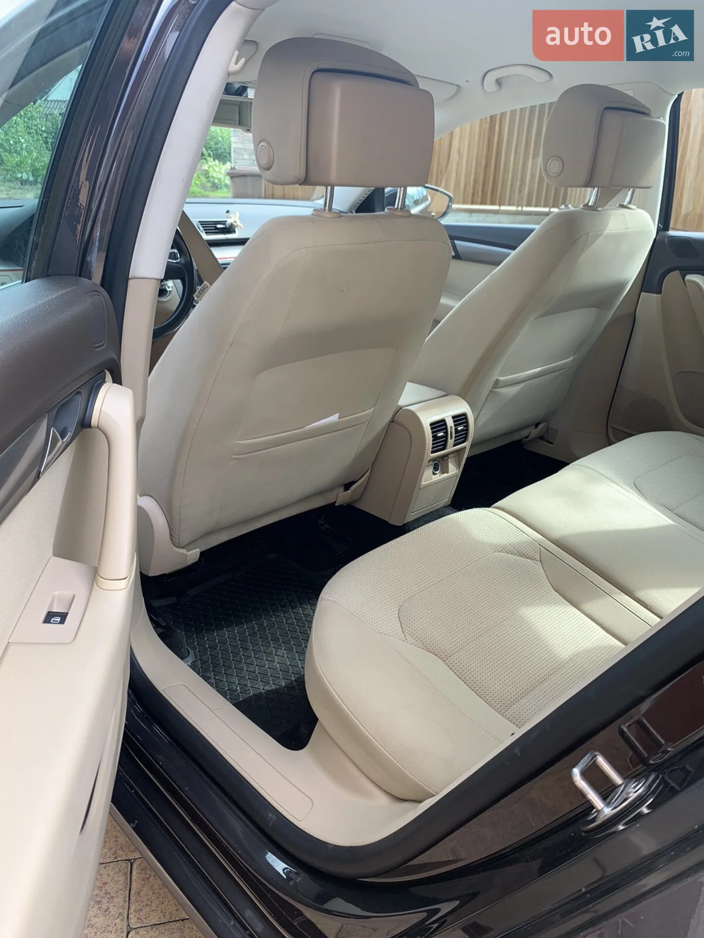 2011 Volkswagen Passat - мініатюра 11