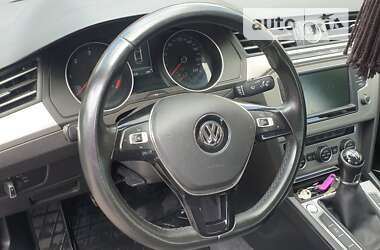 Седан Volkswagen Passat 2016 в Краматорську