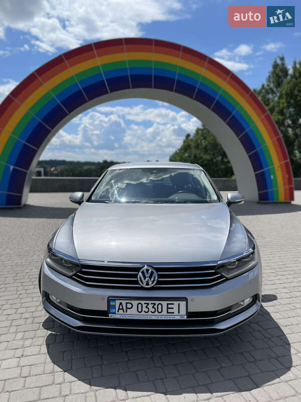 Седан Volkswagen Passat 2019 в Запорожье