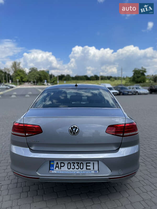 Седан Volkswagen Passat 2019 в Запорожье